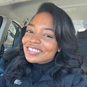 Meet your Posher, Mavis